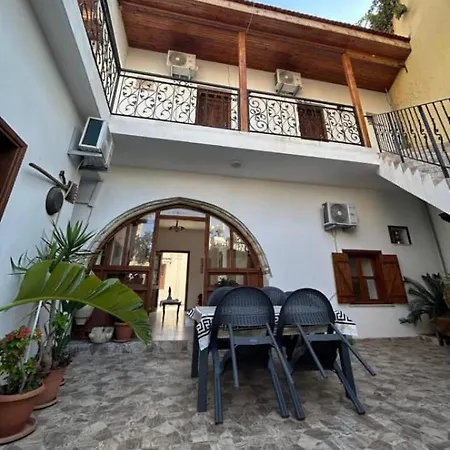 Magic Moon Guest house