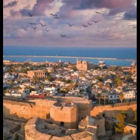 Pensión Magic Moon Famagusta (Northern Cyprus)